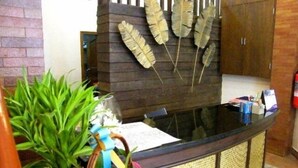 Quầy tiếp tân