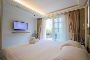 Deluxe Room, Balcony, Garden View