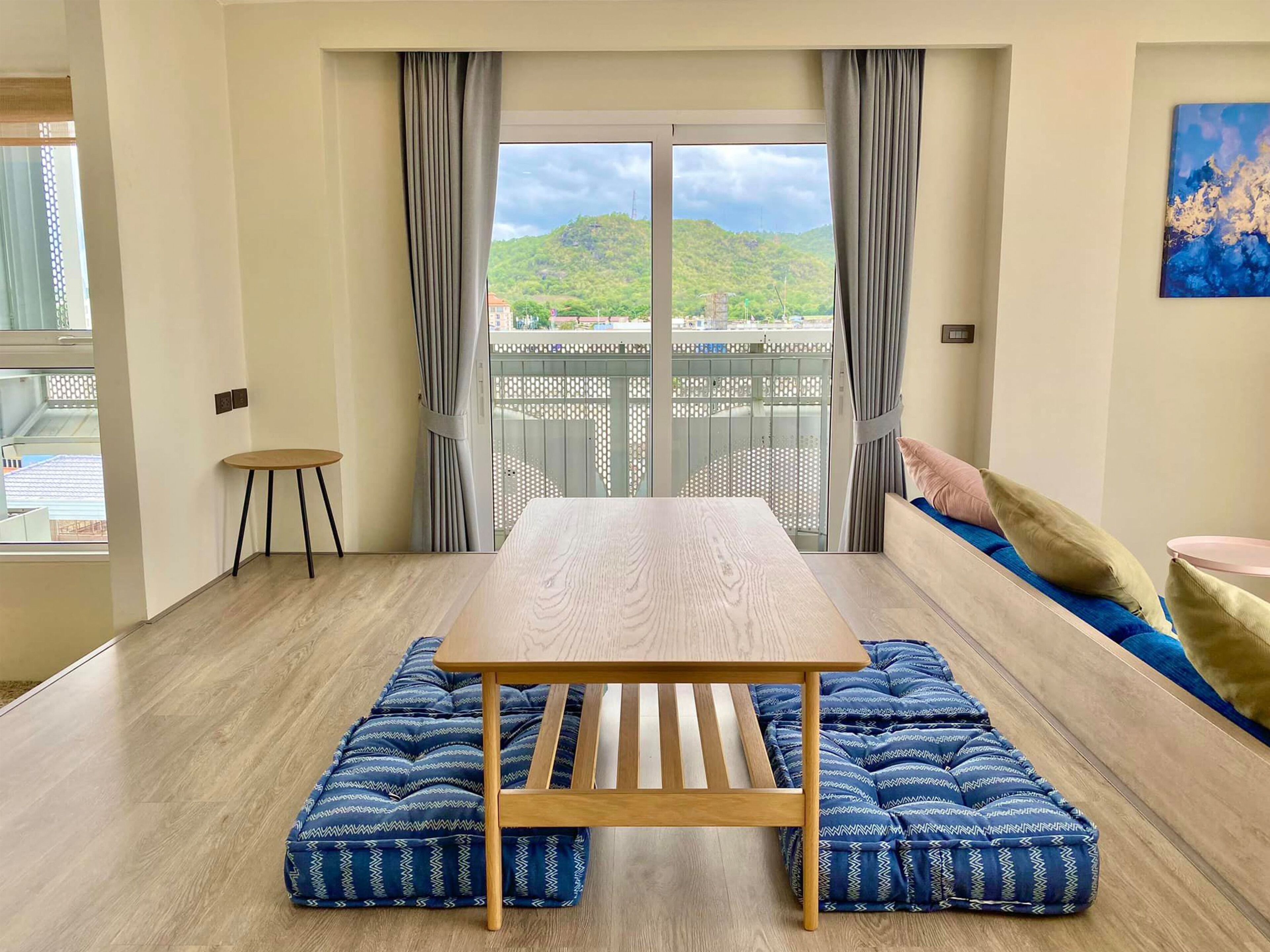 exclusive room | living area | lcd tv