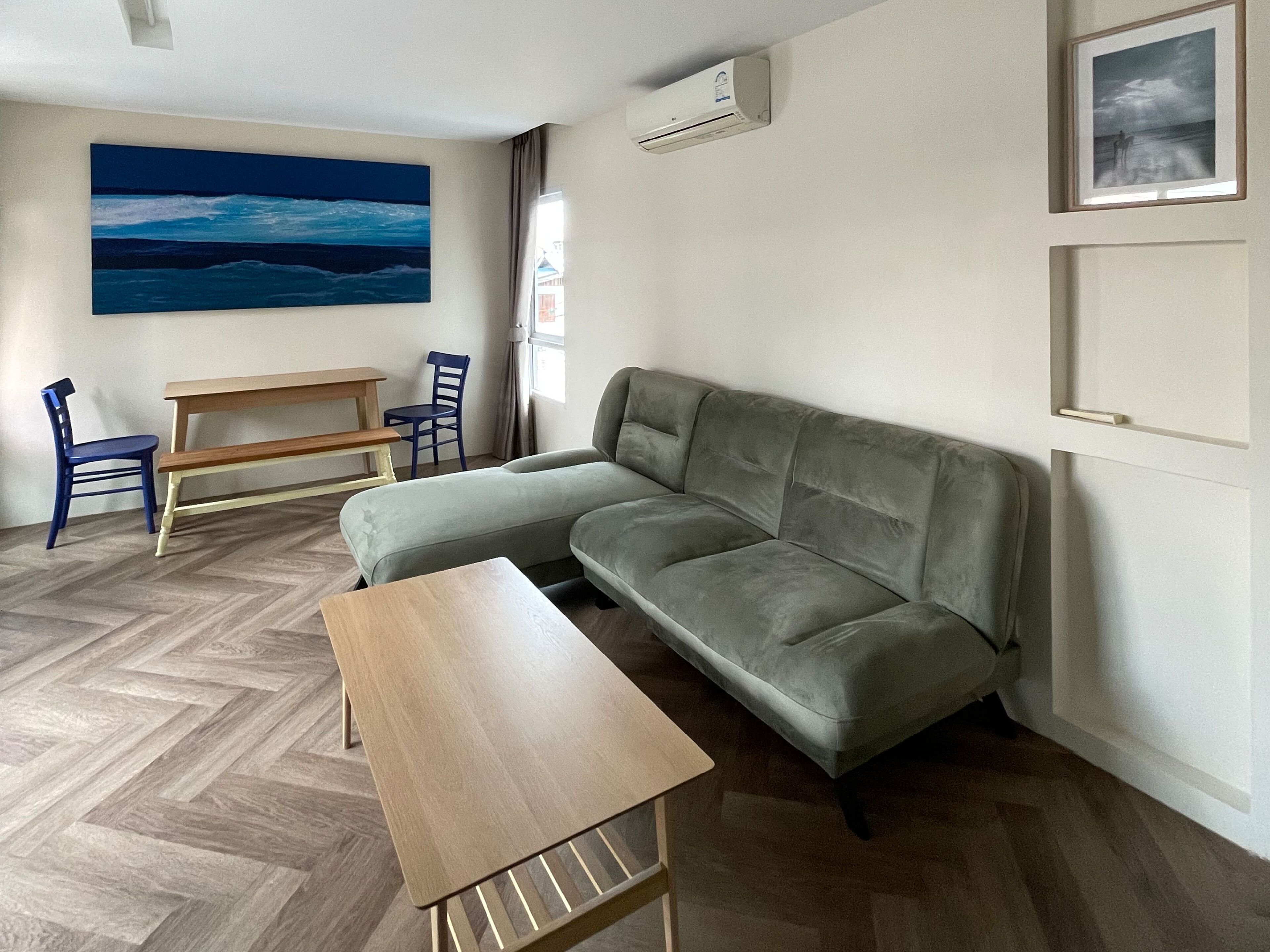 family room | living area | lcd tv