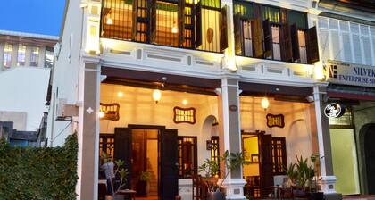 Noordin Street House