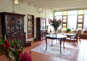 Library - Noordin Street House (George Town)