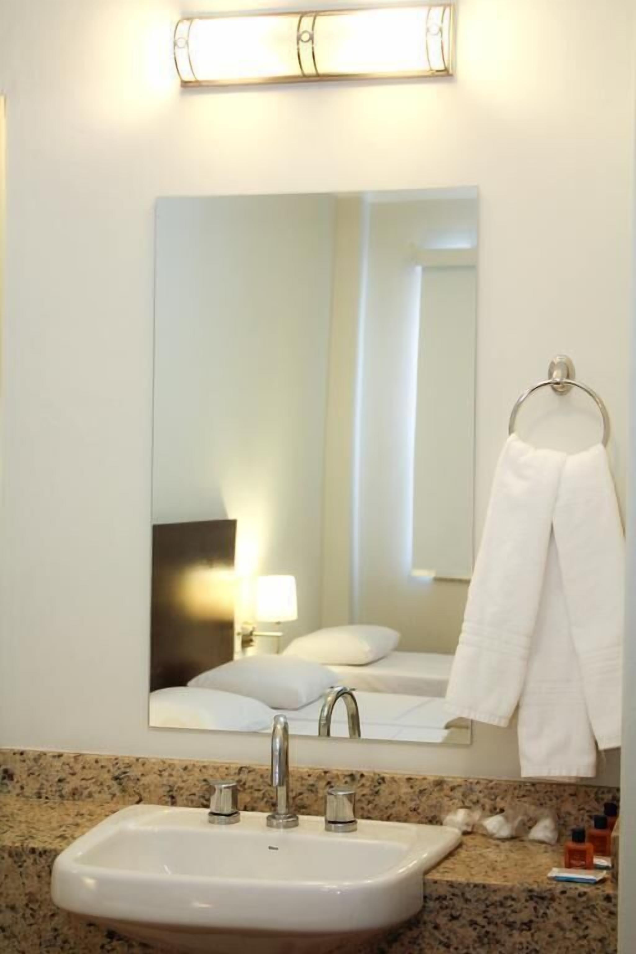 Shower, free toiletries, towels, soap