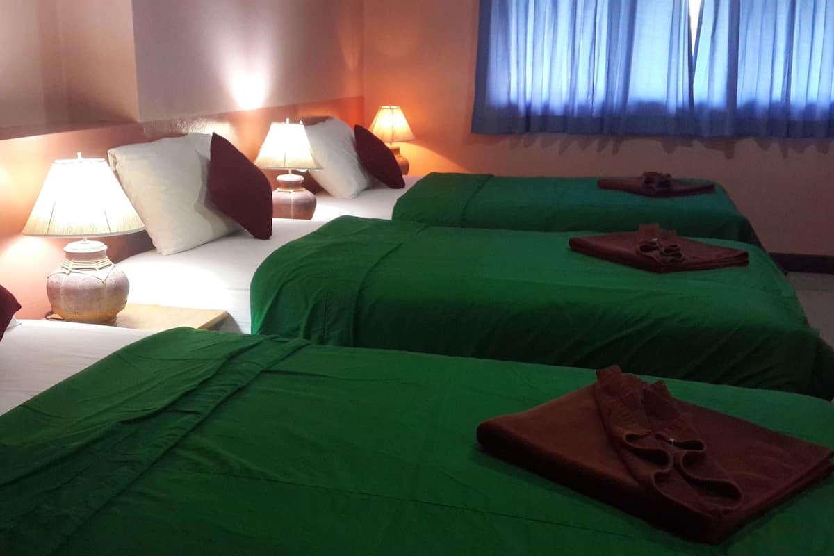 Triple Room