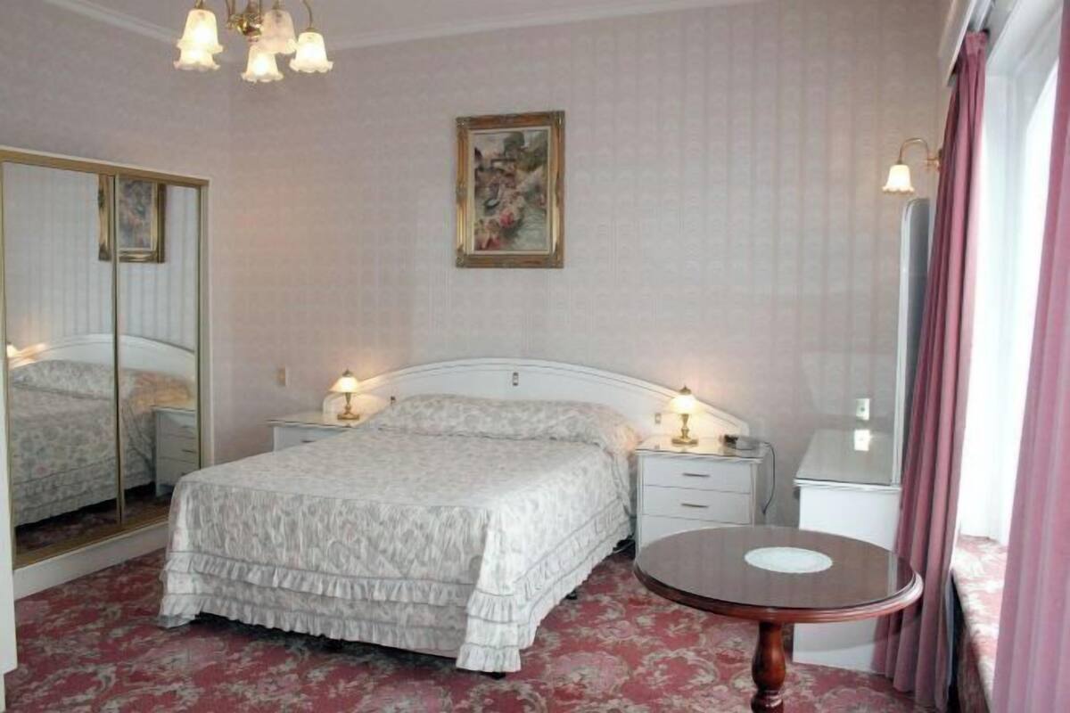 In-room safe, blackout drapes, soundproofing, iron/ironing board