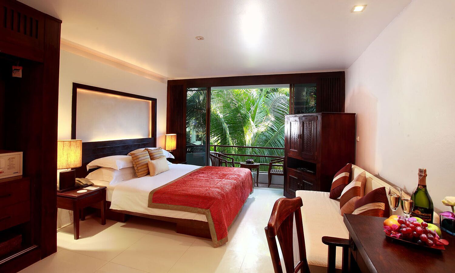 Photo - Safari Beach Hotel Patong