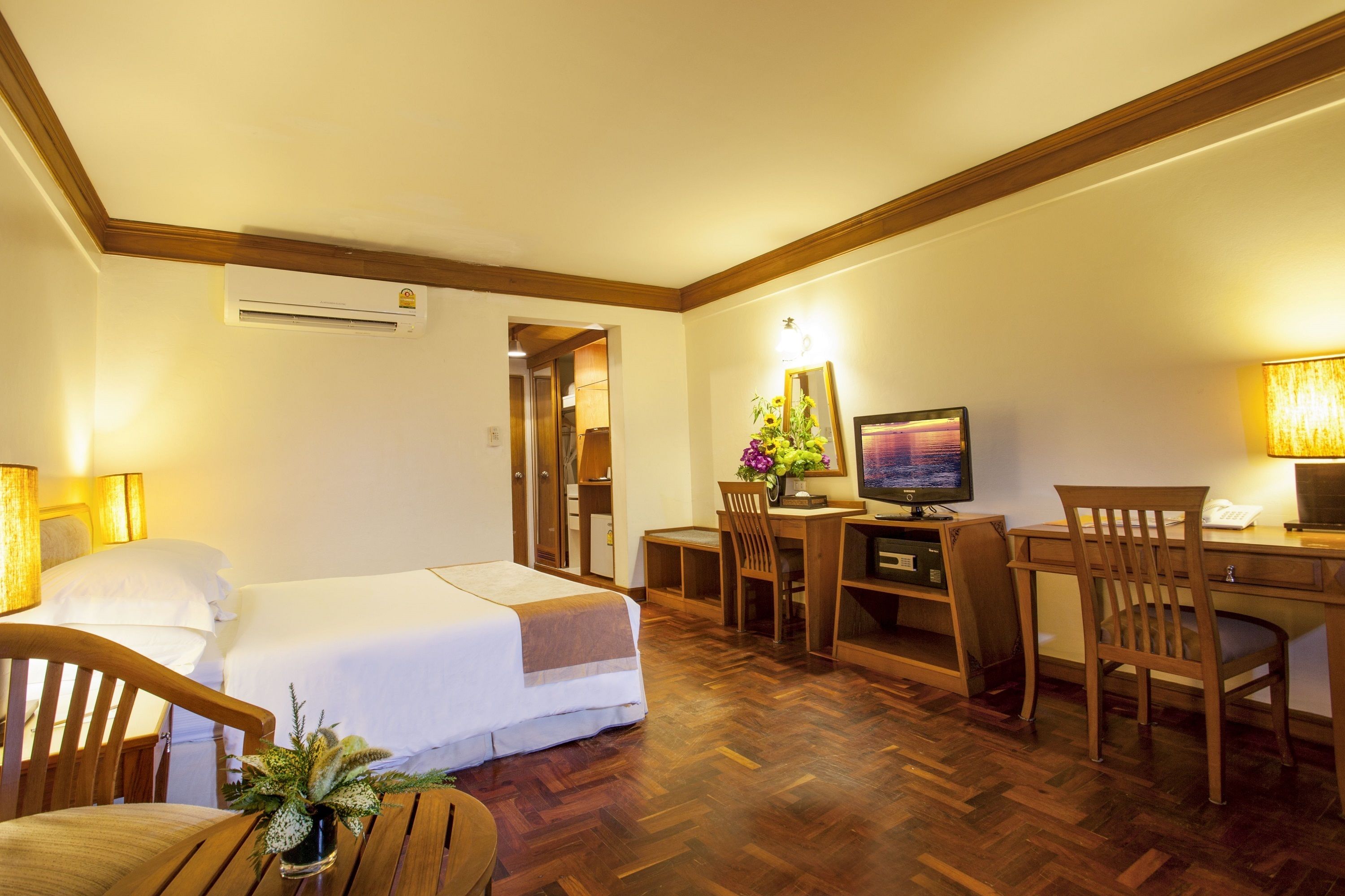 Photo - Safari Beach Hotel Patong