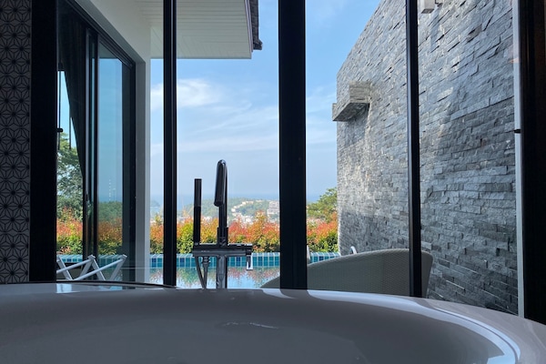 In-room safe, desk, soundproofing, iron/ironing board