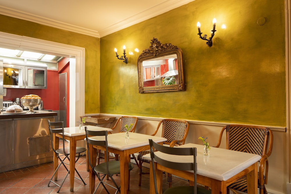 Hotel Ibrahim Pasha by null