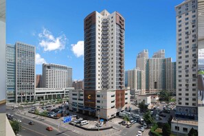 المنشأة من الخارج