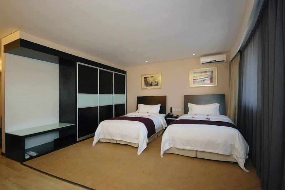 Habitación, 2 camas individuales, con acceso para personas discapacitadas, para no fumadores | Minibar y caja de seguridad en la habitación