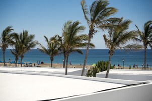 บริเวณภายนอก