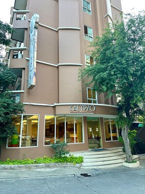 Exterior - Calypzo Bangkok (Bangkok)
