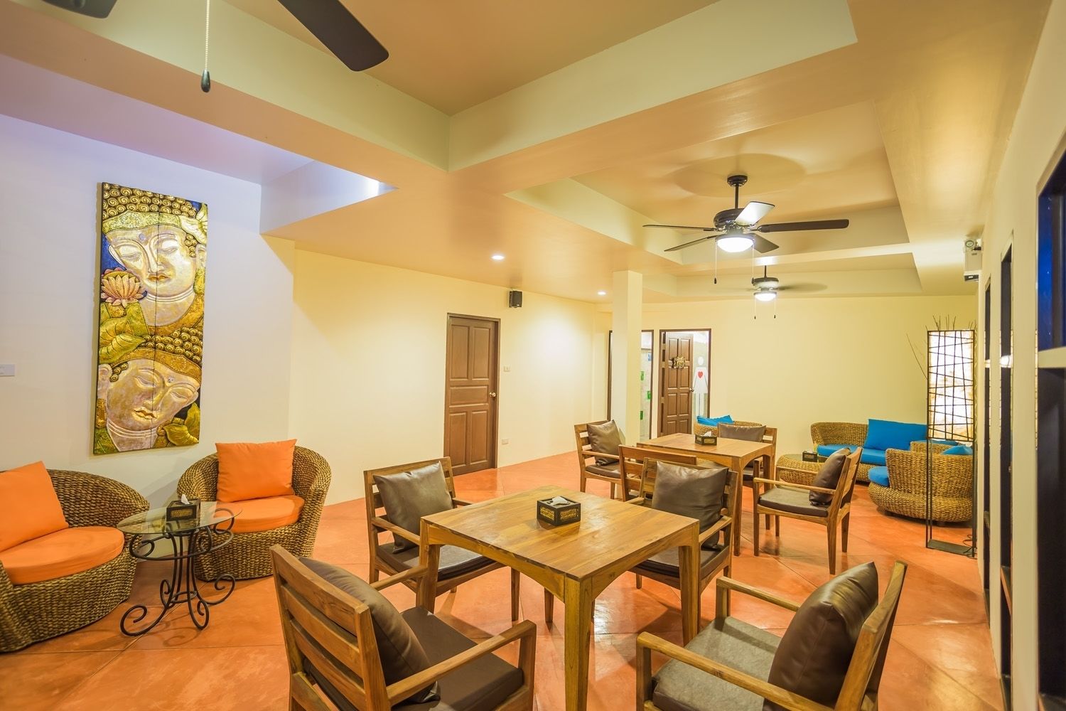 breakfast, lunch, dinner served; thai cuisine, pool views