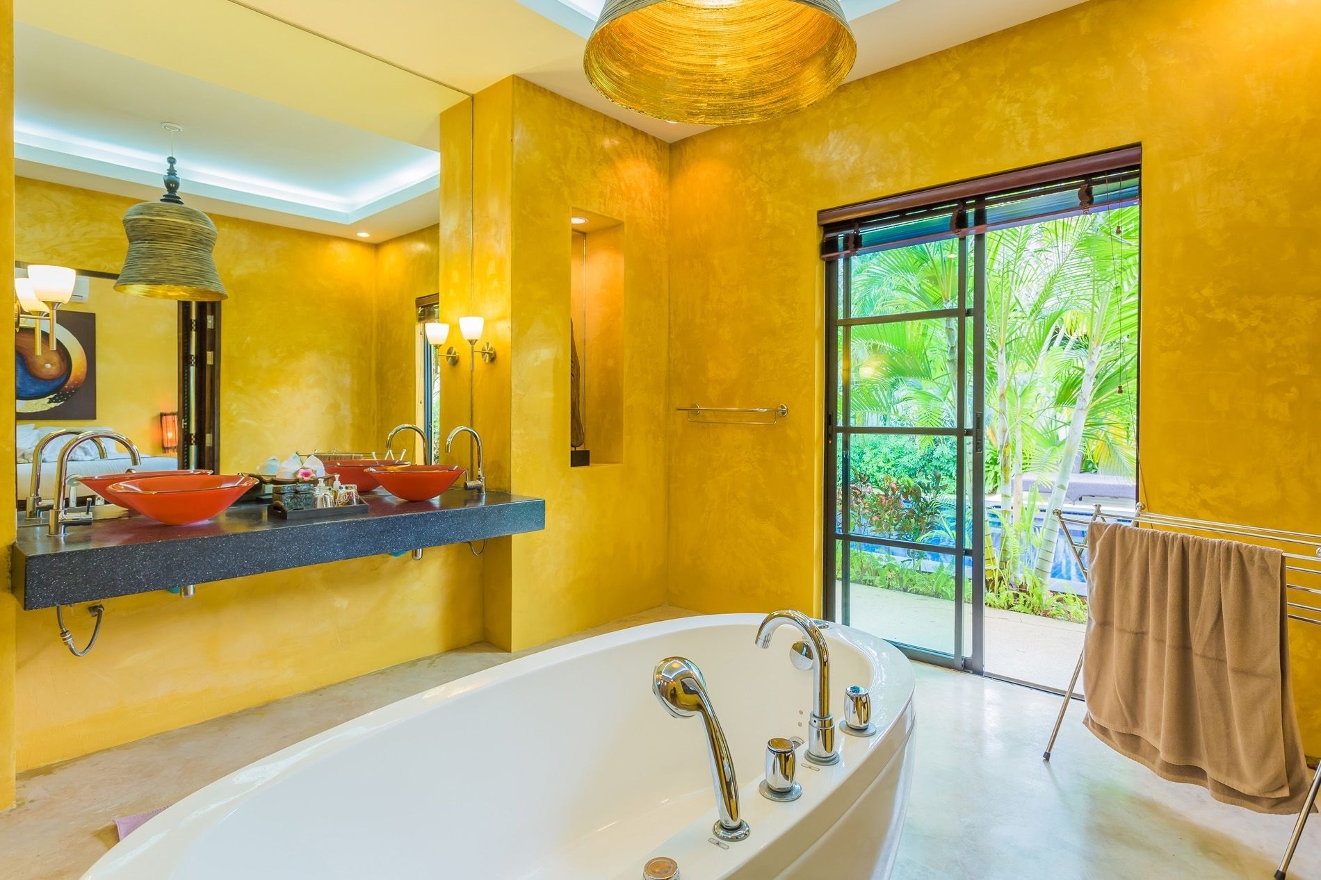 deep-soaking bathtub