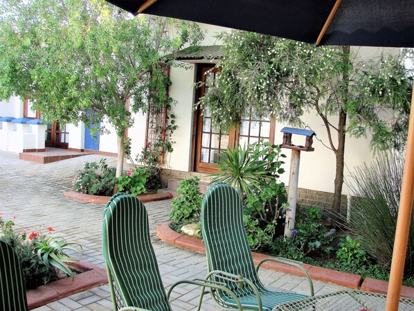 Garden - Amarachi Guesthouse (Swakopmund)