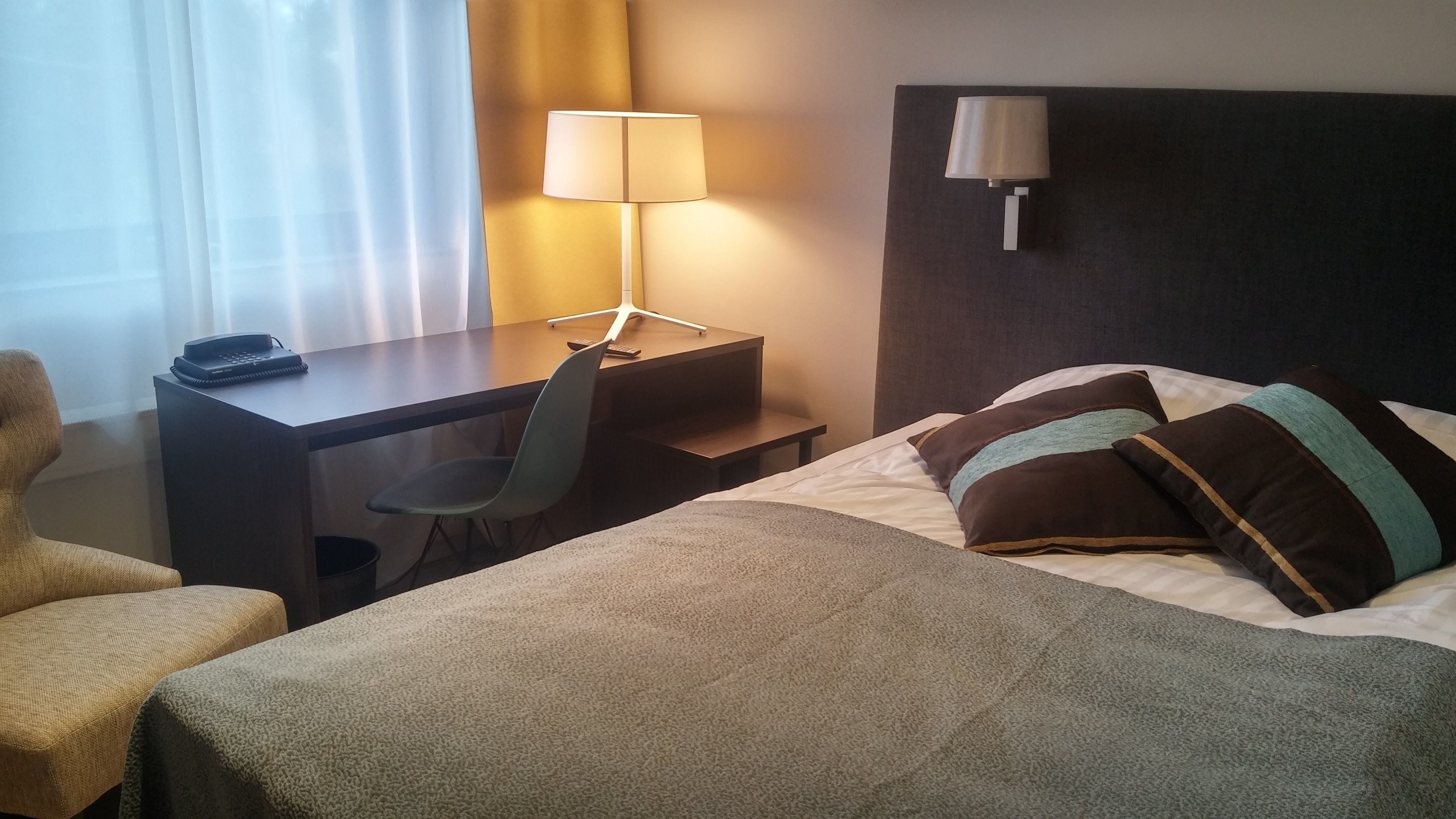 single room | 1 bedroom, in-room safe, free wifi, bed sheets