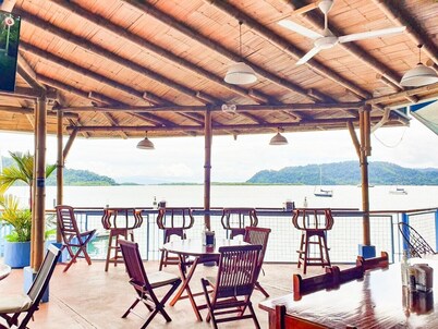 Fish Hook Marina & Lodge