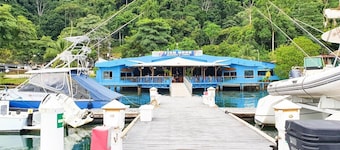 Fish Hook Marina & Lodge