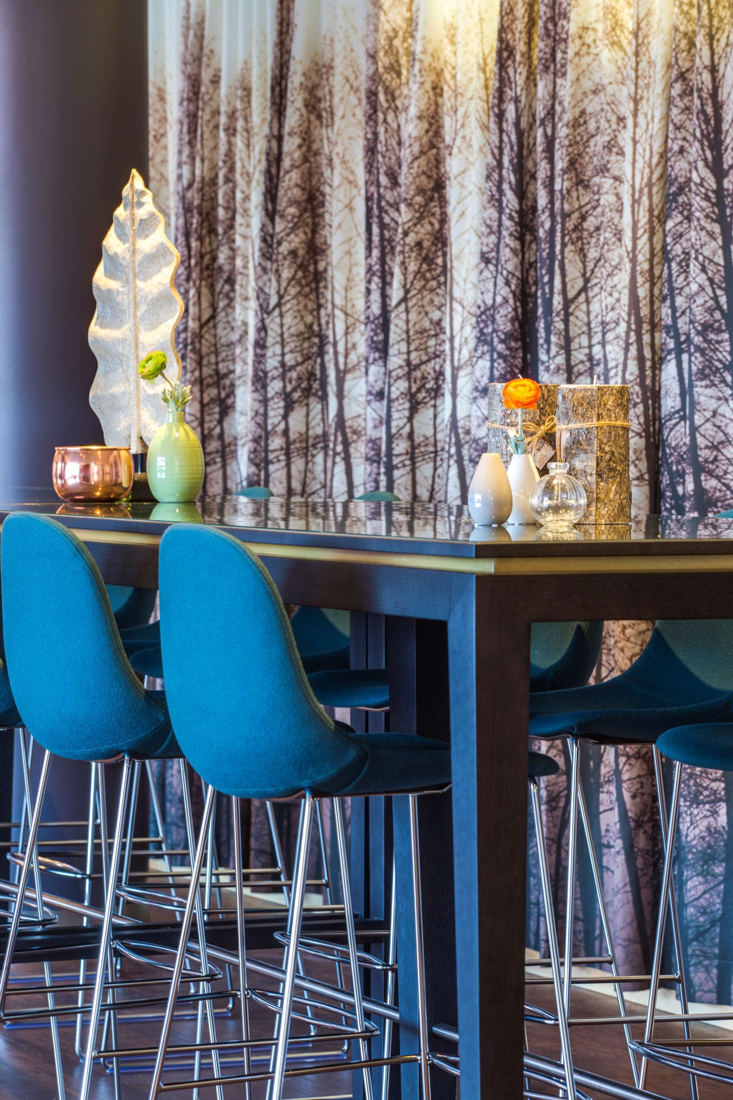 breakfast, lunch, dinner served; local cuisine