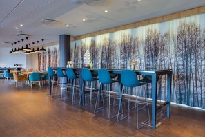 Breakfast, lunch, dinner served; local cuisine