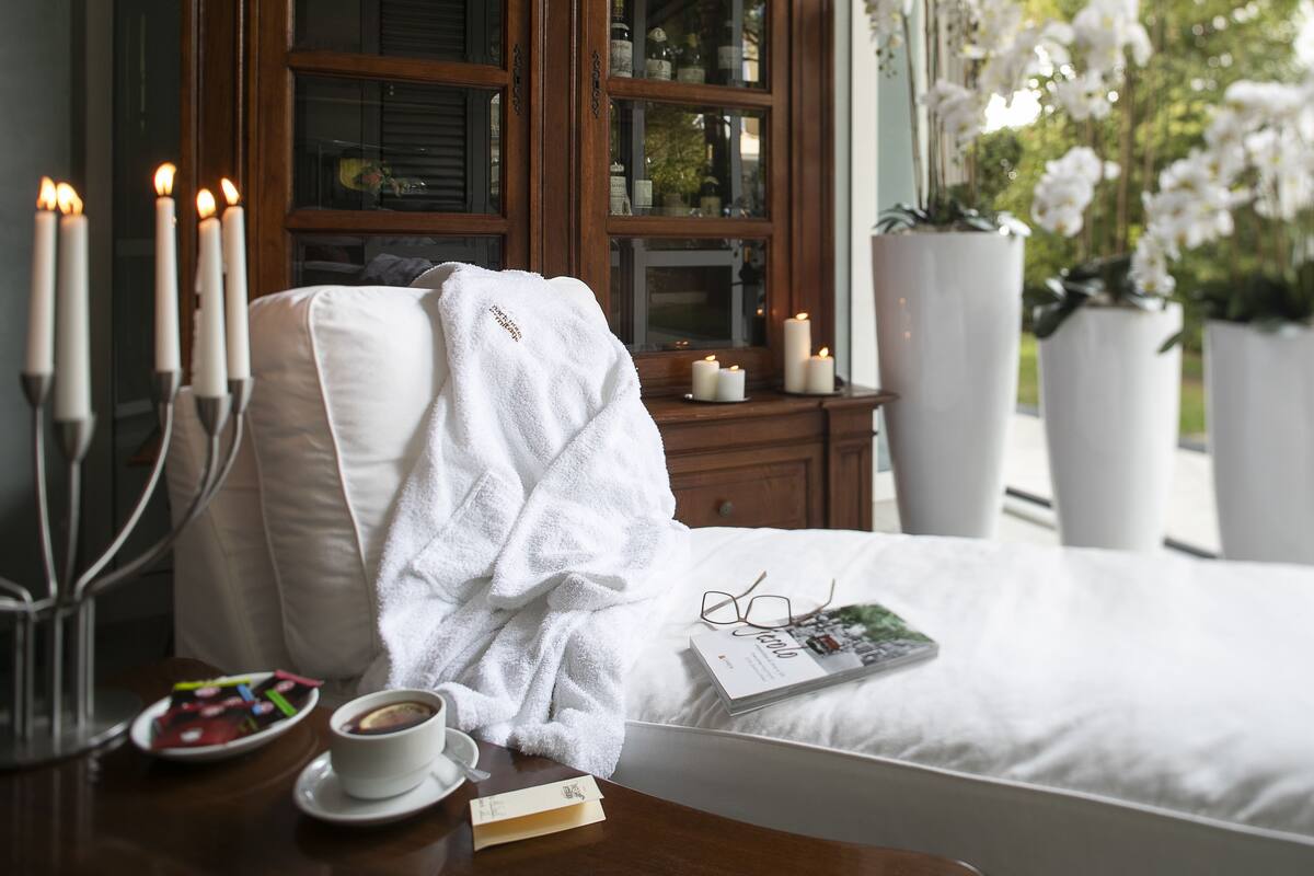 turkish bath/hammam, body treatments, hot stone massages