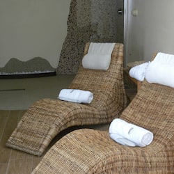 Turkish bath/hammam, body treatments, hot stone massages