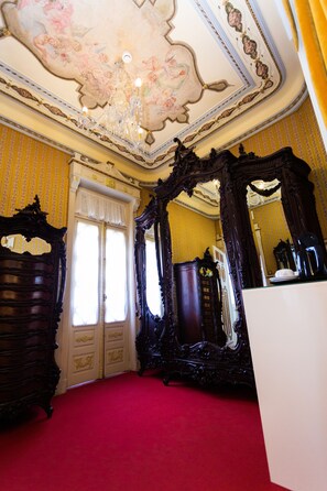 Royal Suite | In-room safe, individually decorated, individually furnished, desk - Castelo Santa Catarina (Porto)