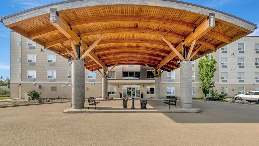 Home Inn and Suites Lloydminster