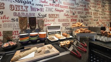 Free daily buffet breakfast