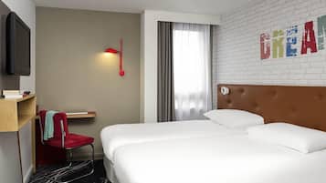 Chambre Standard, 2 lits une place | Literie de qualité supérieure, surmatelas, ameublement personnalisé