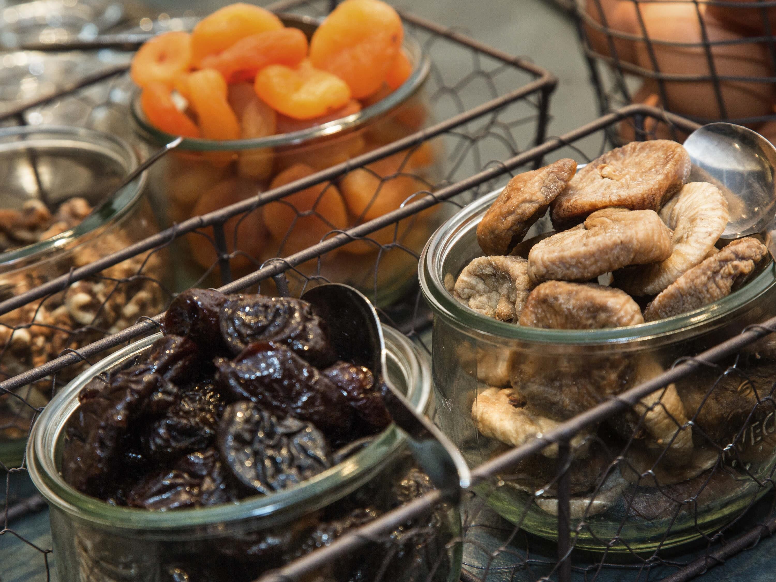 daily buffet breakfast (eur 13.90 per person)