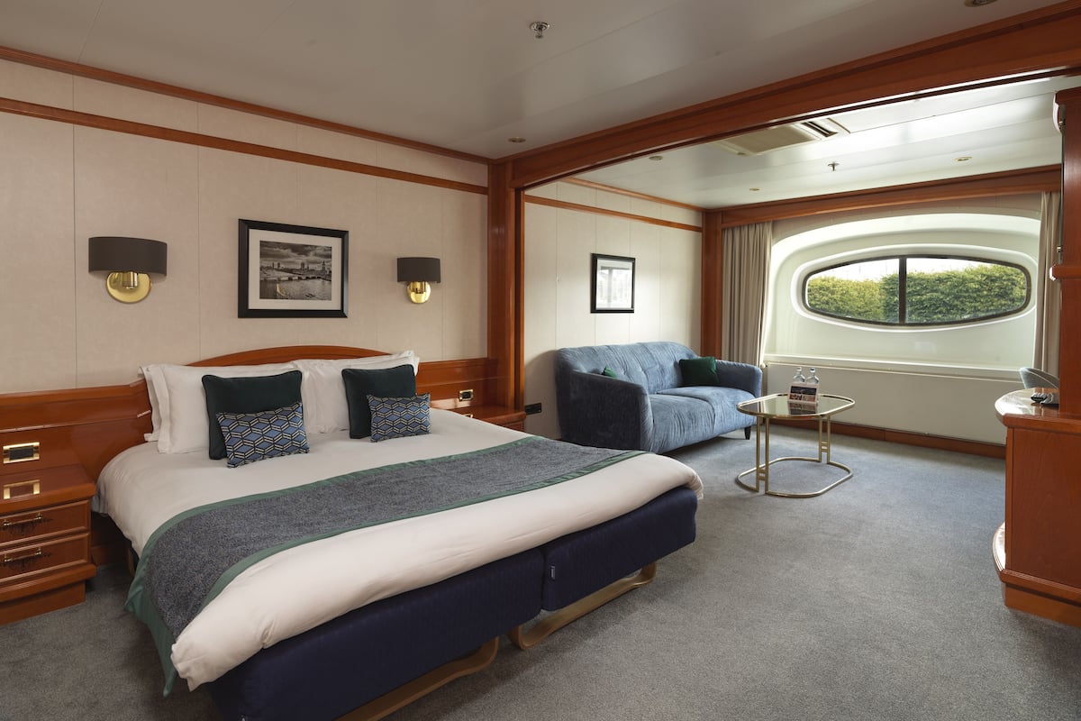 premium bedding, in-room safe, desk, iron/ironing board