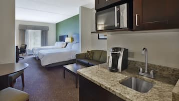 Premium bedding, in-room safe, desk, iron/ironing board