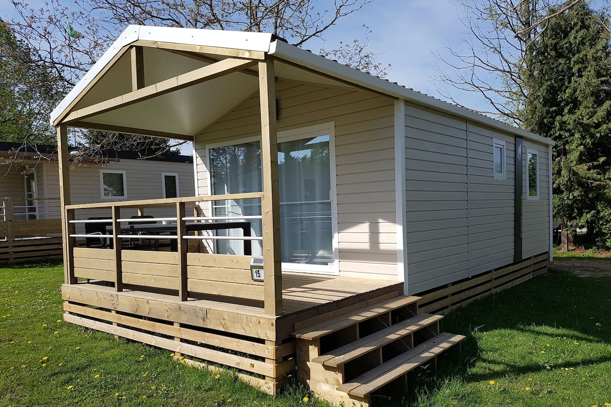 Mobile Home, 2 Bedrooms, Kitchen (TP 75) | Cribs/infant beds