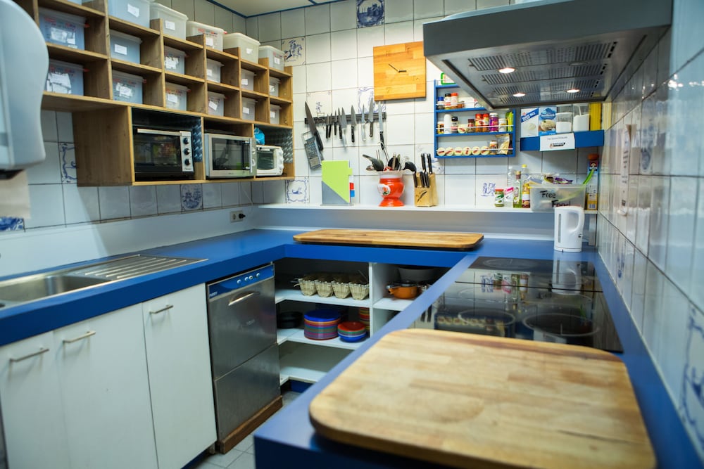 The Flying Pig by null