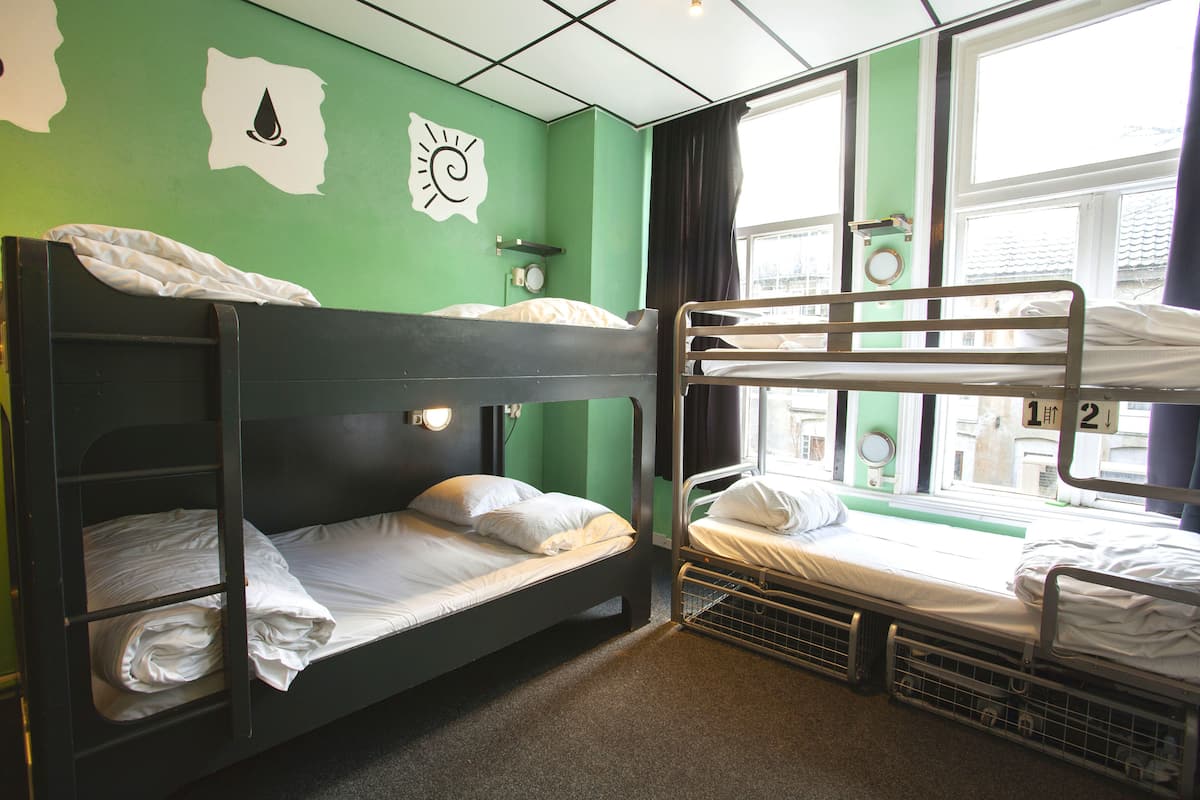 Individually decorated, free WiFi, bed sheets