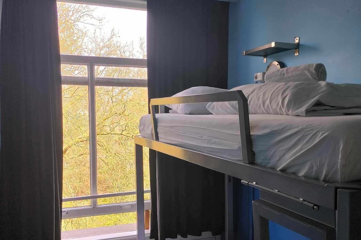 Individually decorated, free WiFi, bed sheets