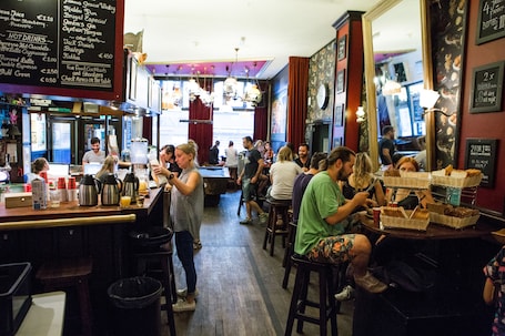 Daily continental breakfast (EUR 7 per person). The Flying Pig Downtown Youth Hostel