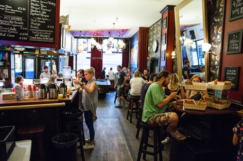 The Flying Pig Downtown Youth Hostel