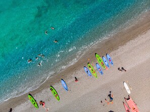 Private beach, white sand, sun-loungers, beach umbrellas - TH Gioiosa Marea - Capo Calavà Village (Gioiosa Marea)