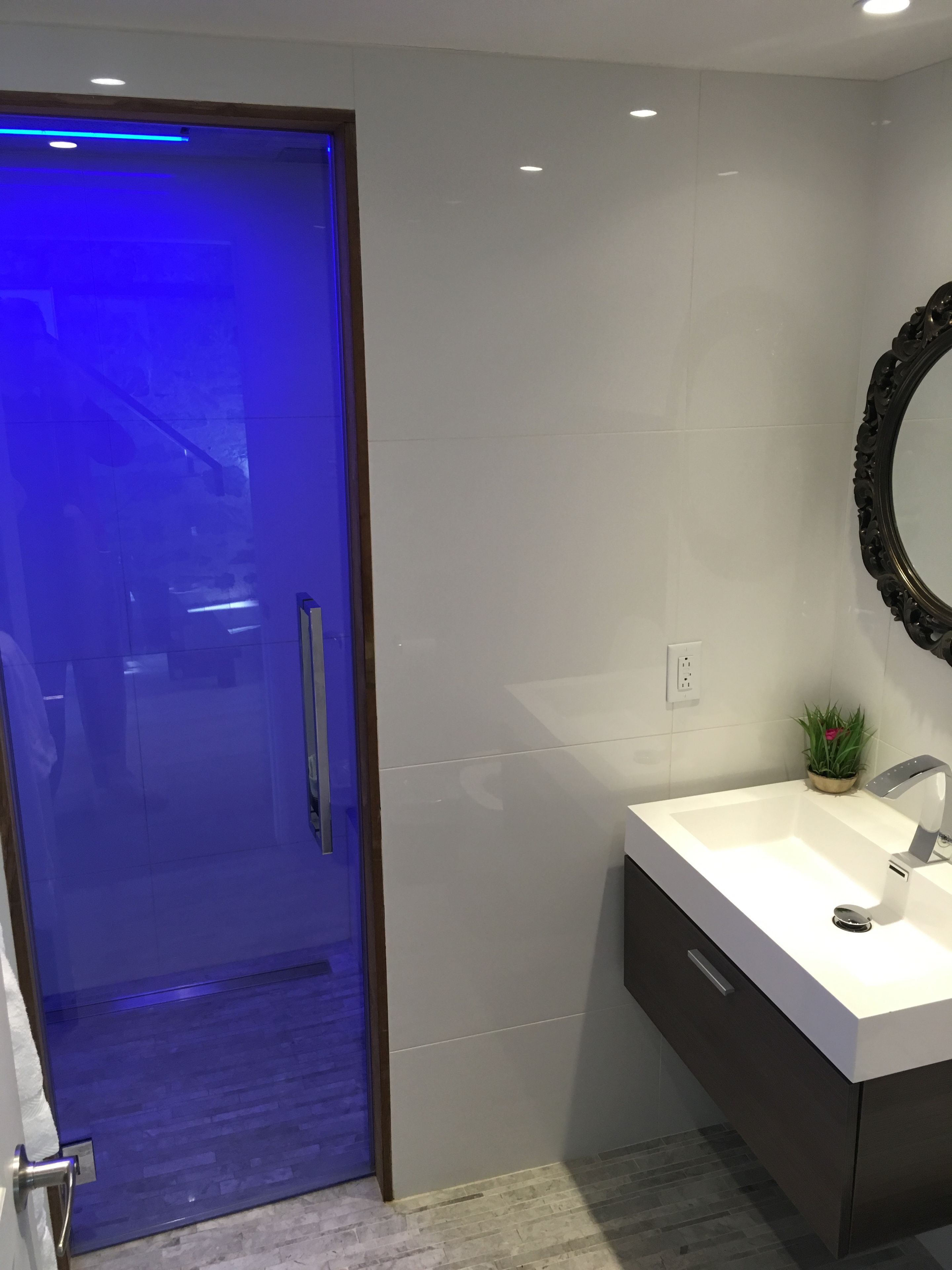 luxury penthouse, 2 bedrooms | bathroom | shower, free toiletries, hair dryer, towels
