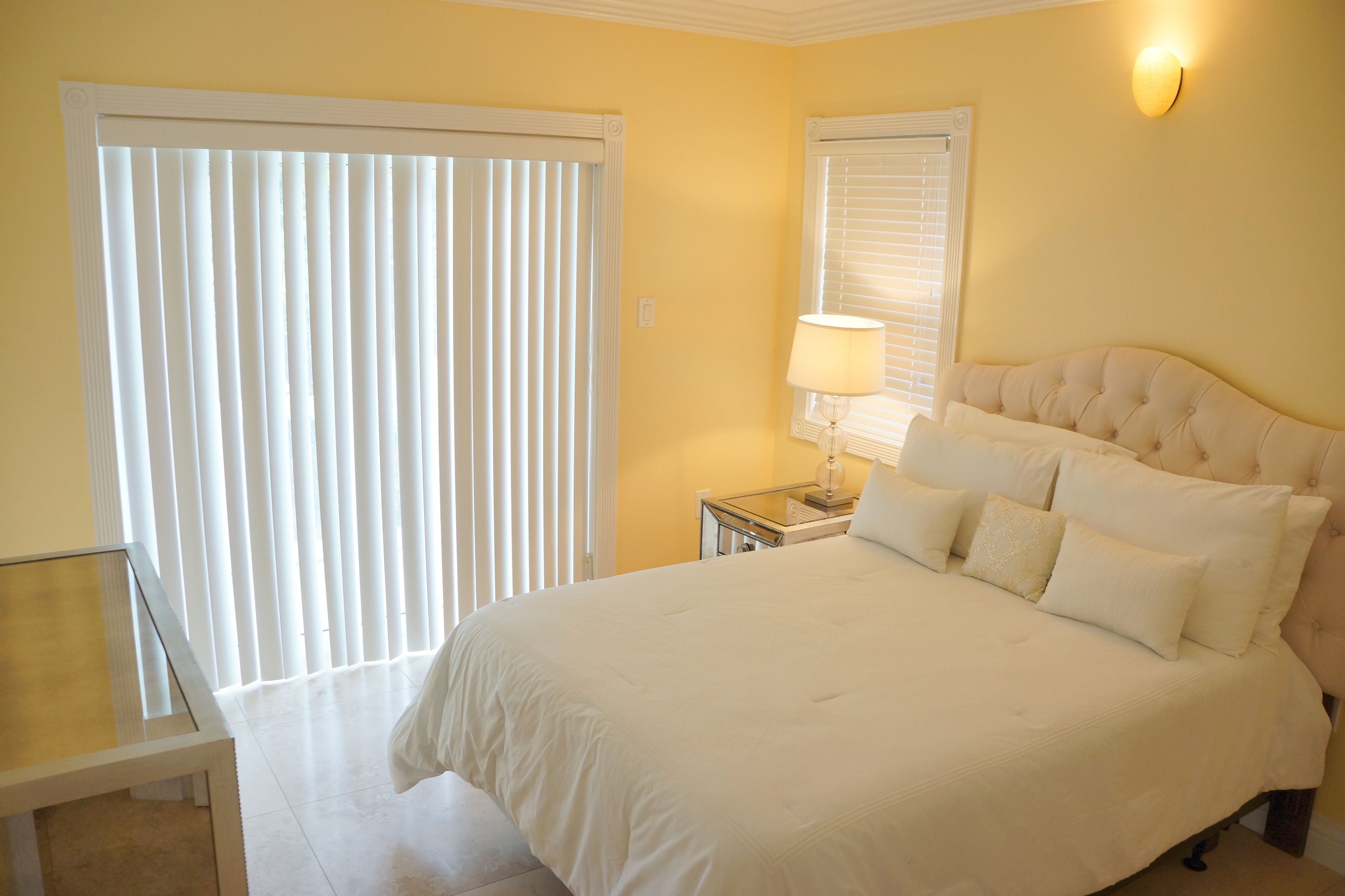 premium bedding, in-room safe, desk, laptop workspace