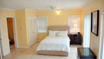 Premium bedding, in-room safe, desk, laptop workspace
