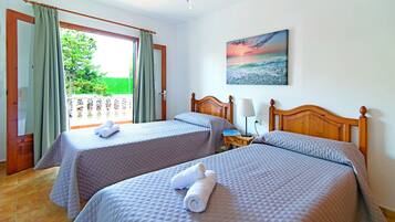 In-room safe, desk, free cribs/infant beds, free WiFi