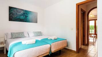 Lägenhet - 1 sovrum - terrass | Mörkläggningsgardiner, barnsängar, gratis wi-fi och sängkläder