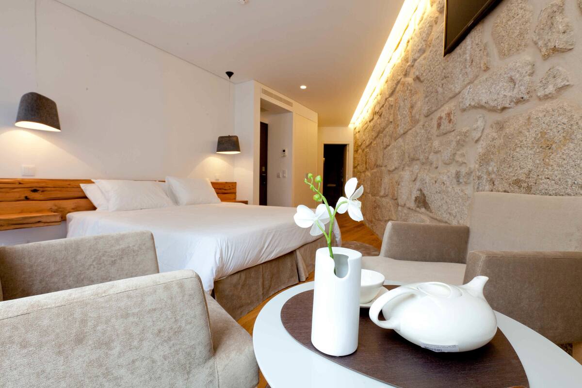 Phòng đôi hoặc 2 giường đơn Superior | Bộ đồ giường kháng dị ứng, minibar, két bảo mật tại phòng 
