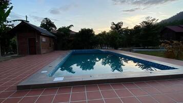 Alberca al aire libre