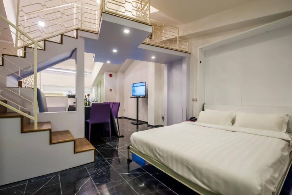 Heritage Loft | In-room safe, desk, iron/ironing board, WiFi (free)