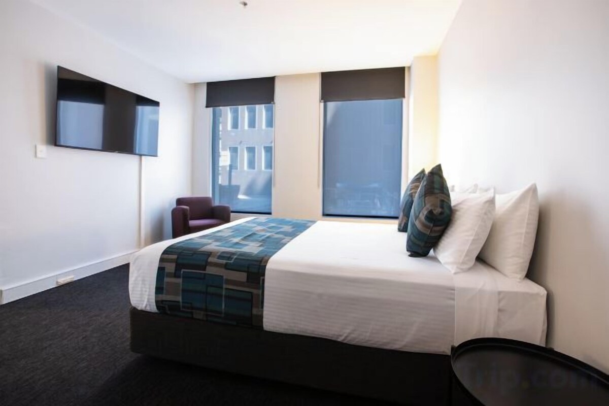 In-room safe, desk, laptop workspace, blackout curtains
